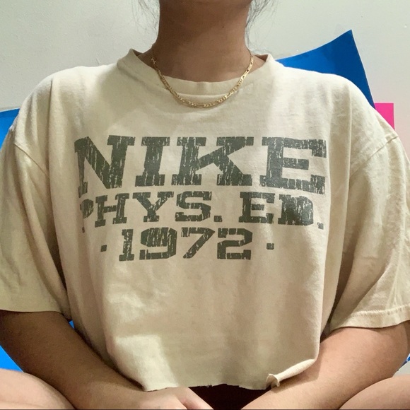 Nike Tops - cropped nike cream tee ✧